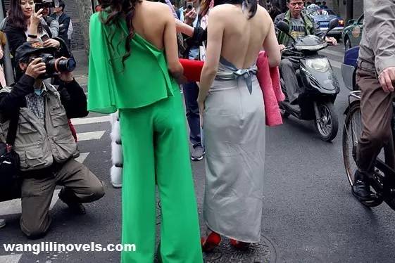 上海时装周时尚女摄影师竟是少林寺“自家人”