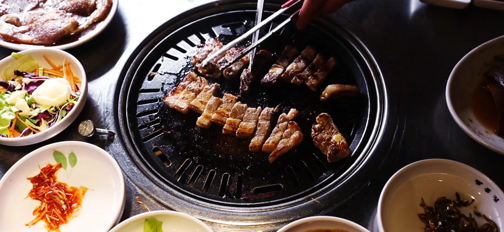 缸桶屋丨正宗韩国烧烤，老板是个RM脑残粉