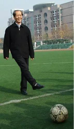 《白鹿原》作者陈忠实被中国足球伤透心 这项运动每次都让他失望
