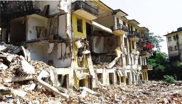 外出后家园被毁，在广西强拆为何屡变误拆？