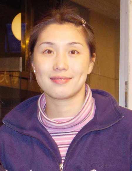 她是中国女排“白银一代”最美的代表，嫁给香港公务员