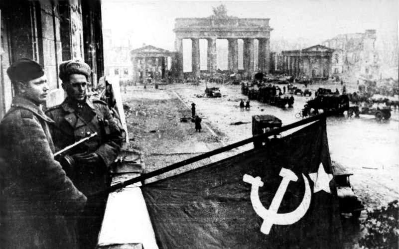 「战史|04.29」是谁把胜利旗帜插在了柏林国会大厦上？