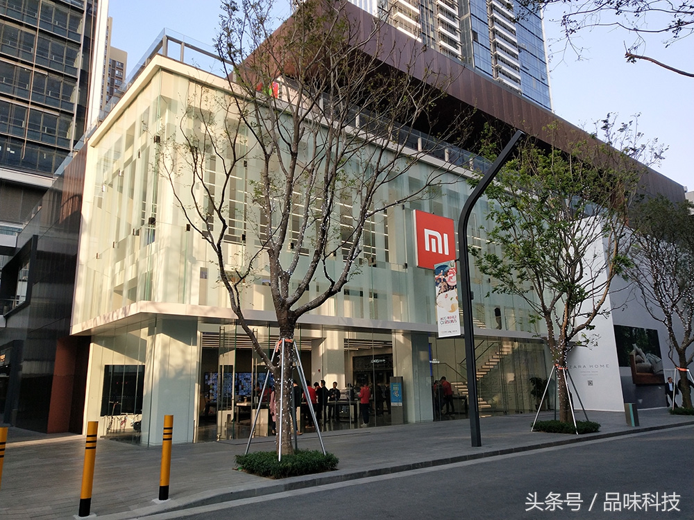 走访调查深圳市小米旗舰店官方旗舰店，更贴近iPhoneApple Store