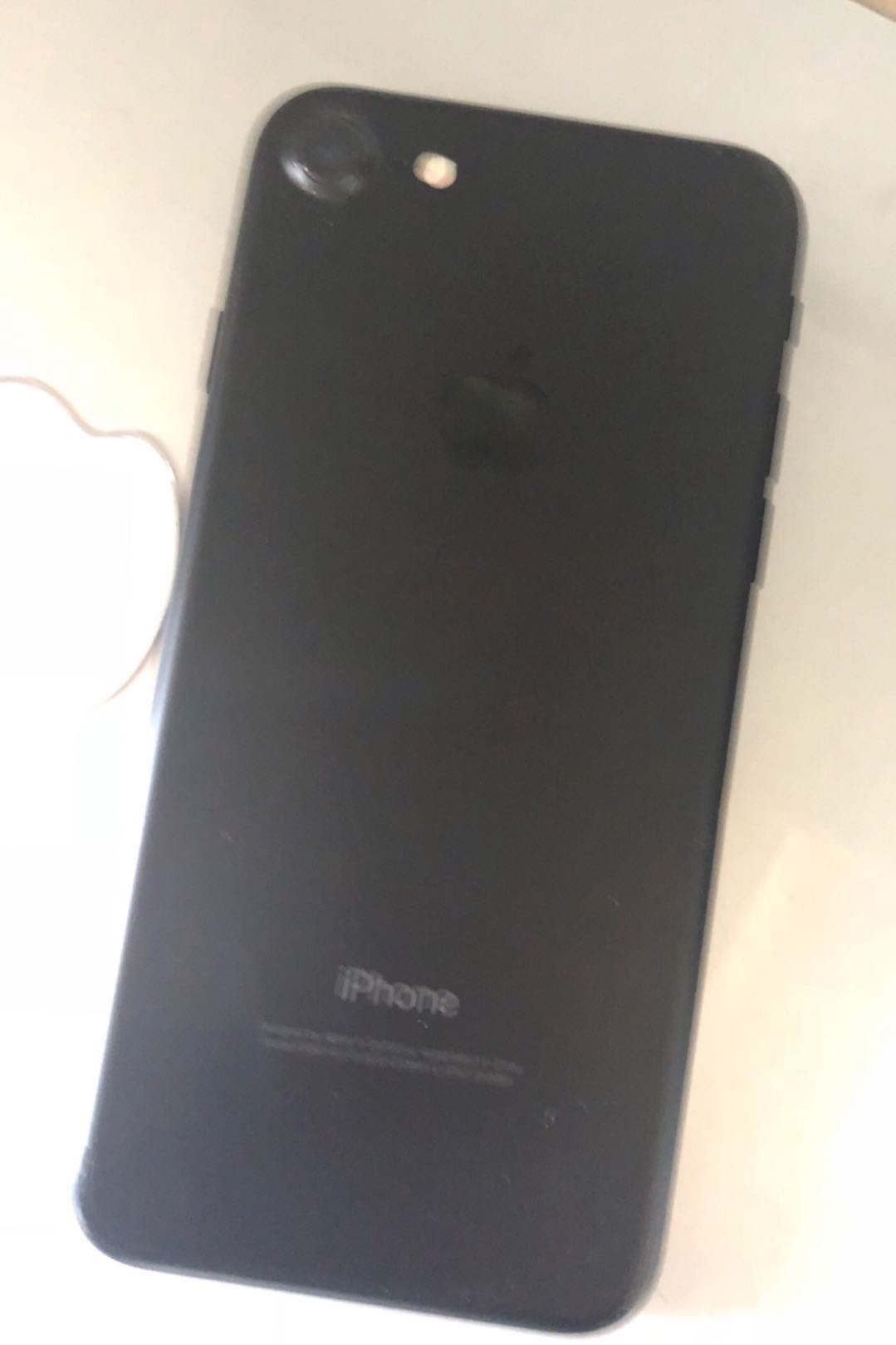 网民花3050元港行iphone7，那样的机器你觉得划得来吗？