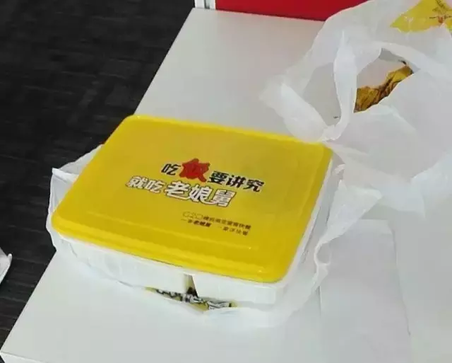 美食文案怎么写？看看这些外卖包装上的神文案