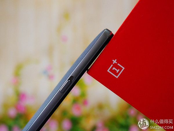 不将就？不讲究？ OnePlus 一加手机2 砂岩黑版拆箱