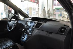 你从没见过的7座长城商务车：长城V80超大气滂沱