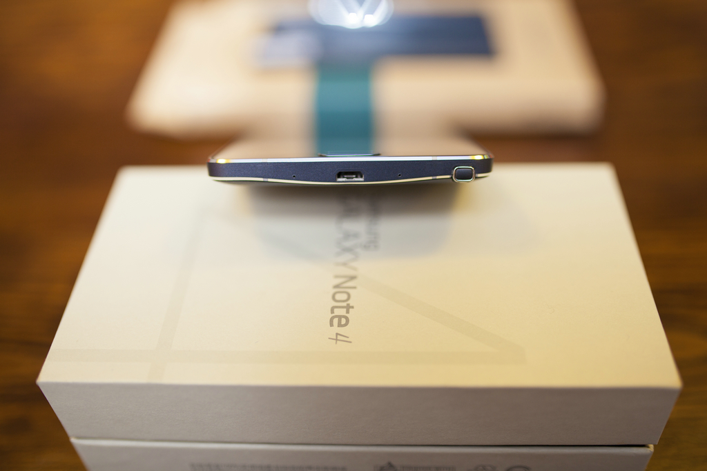 一代經典三星note4图赏:拆式充电电池成绝响