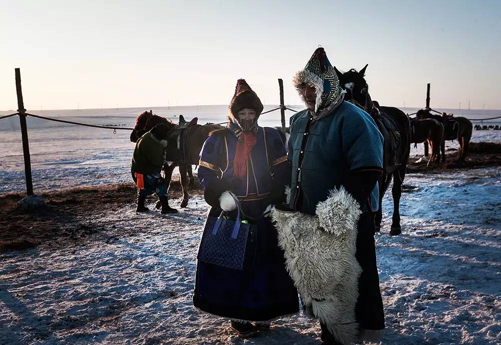 国家摄影影像时刊《眼睛》第549期：《那草原上的蒙古人》
