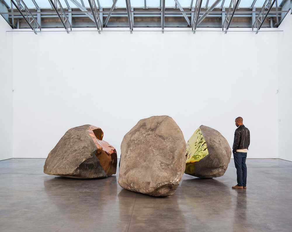 吉姆·霍奇斯的岩石雕塑艺术
