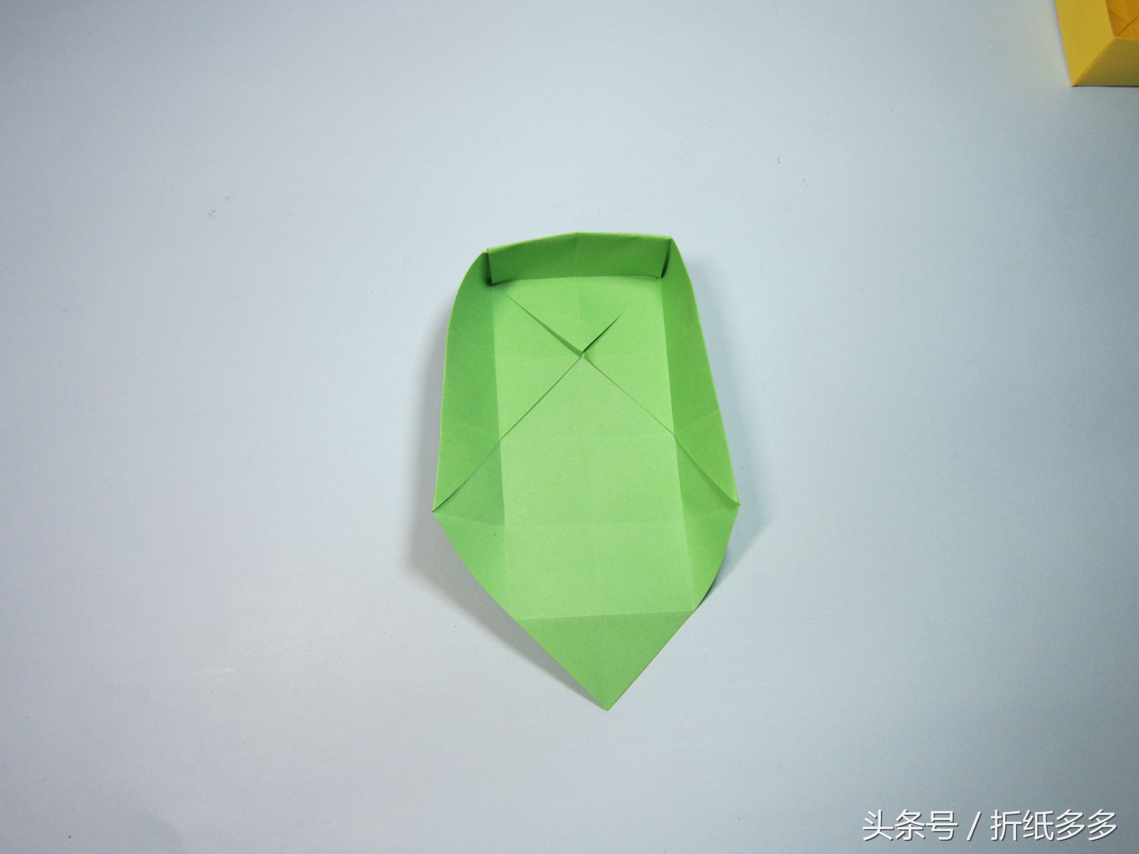 收纳盒折纸图解，几个步骤就能折出一个简单的收纳盒子