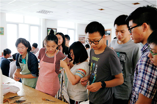 联考中国：港澳台侨生成才之摇篮