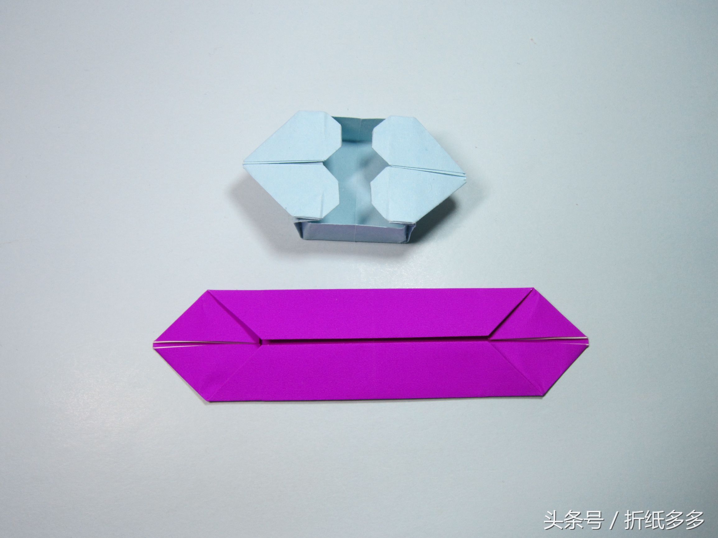 最简单的爱心纸盒(简单的心形礼品盒子的折法图解)