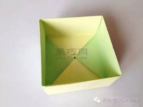 纸盒子的折法带盖子的正方形盒子