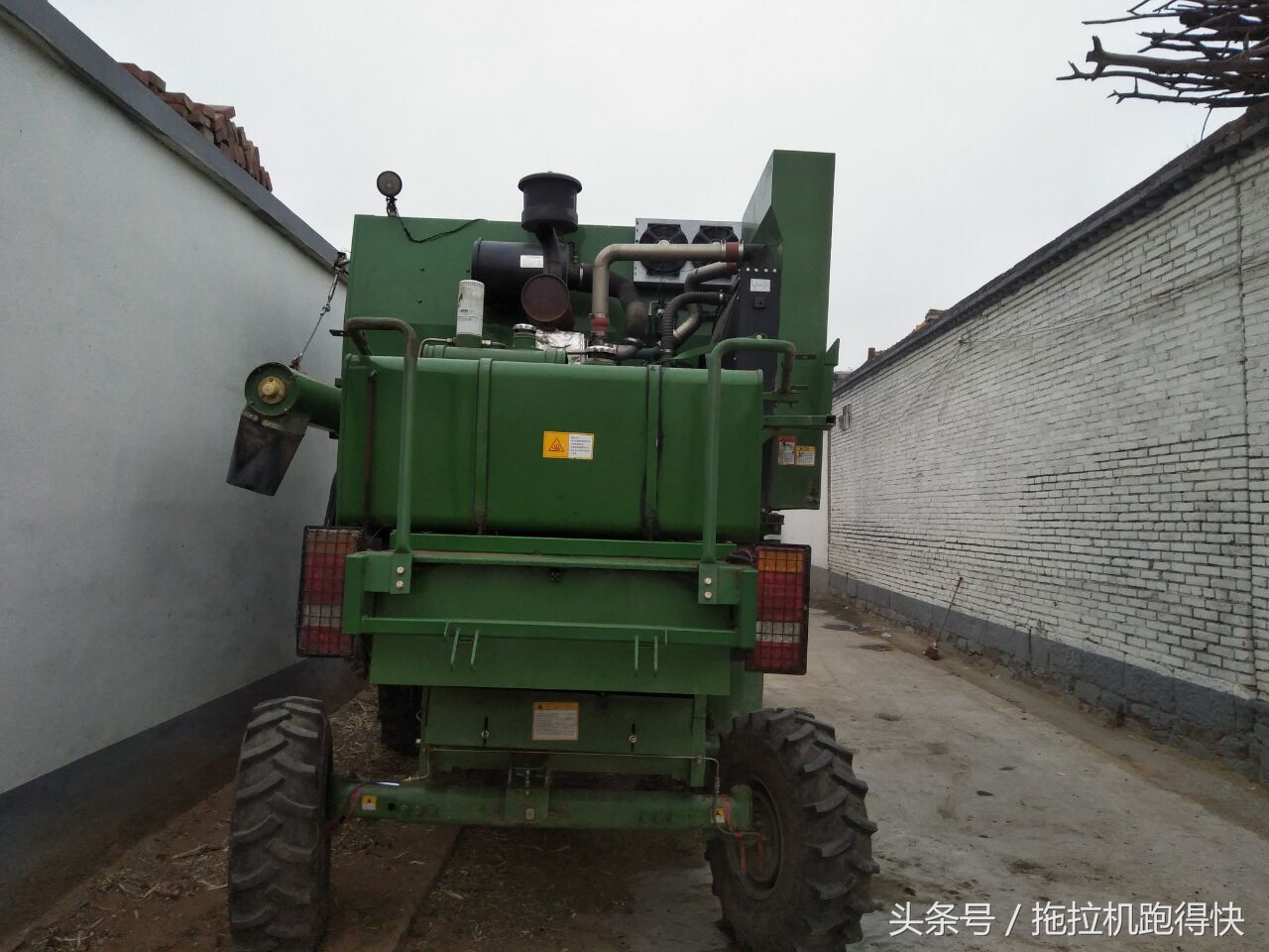 割了一季麥子的谷王TB70收割機(jī)，收割時(shí)間200小時(shí)