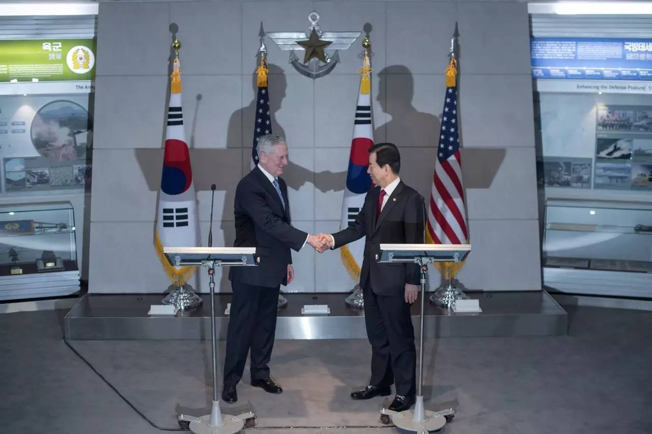 评论丨推进“萨德” 再提钓鱼岛争端 美国防部长出访韩日动静为何如此大？