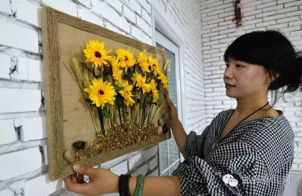一张纸在这个邯郸姑娘手里玩出了“花样”!