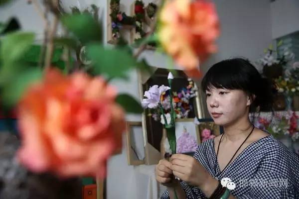 一张纸在这个邯郸姑娘手里玩出了“花样”!