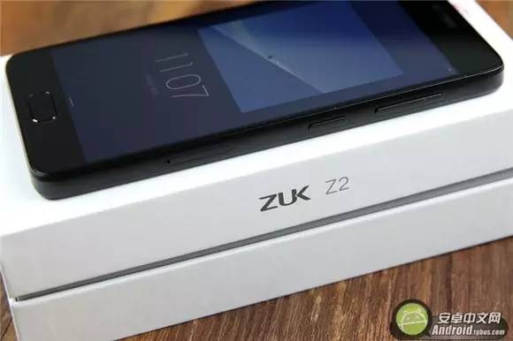 以“用户体验”为导向 联想ZUK Z2手机评测