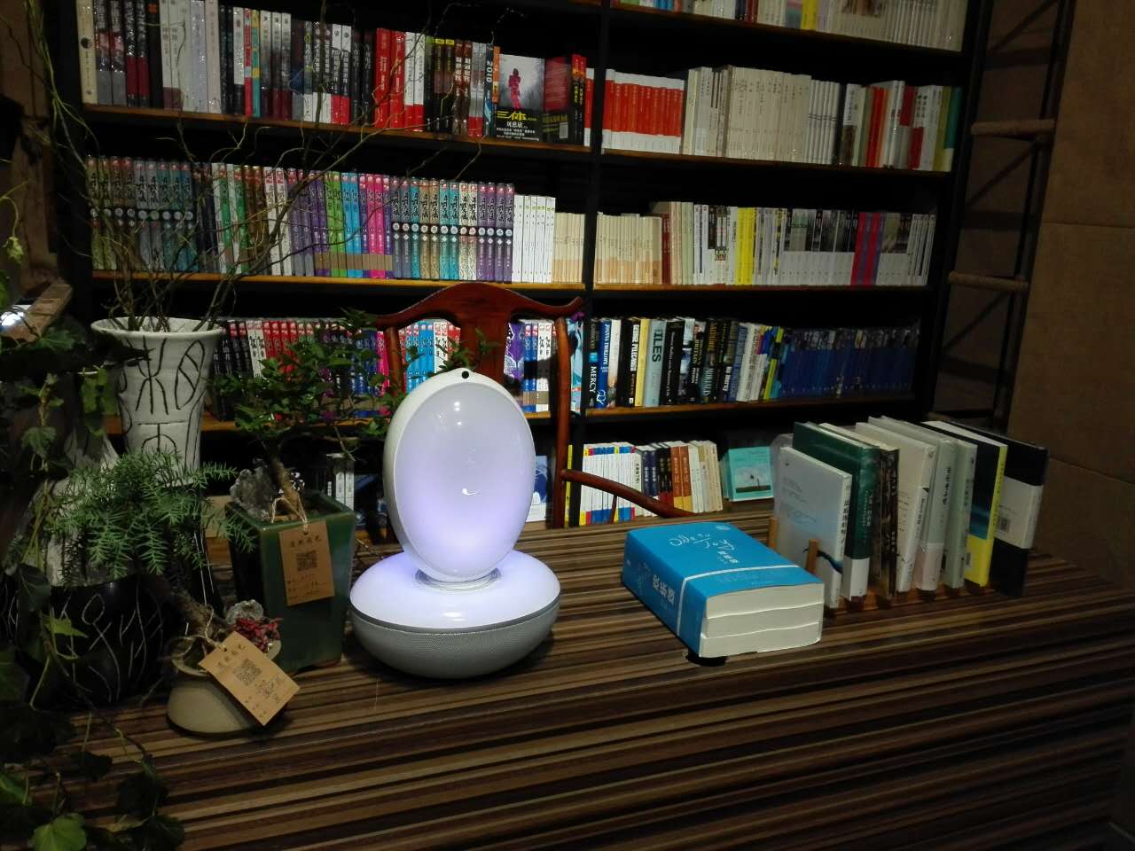 智能+咖啡+书吧  珠海24小时书店引领未来