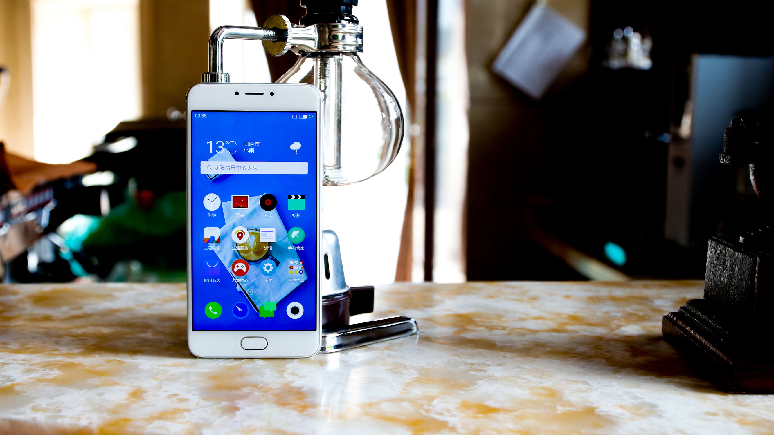 这货当主要手机上不掉情面，魅蓝note3简易入门感受！