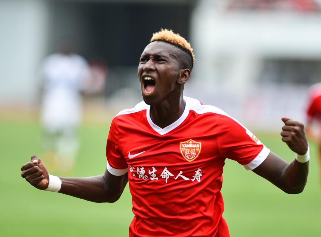 足球中超延边富德平上海上港