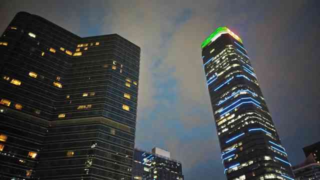 編寫手欠拿了中興天機(jī)7拍城市夜景，實(shí)際效果竟然那樣