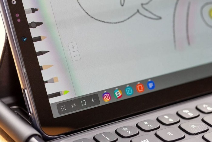 「图」三星Galaxy Tab S4评审：迈进新环节的英勇试着