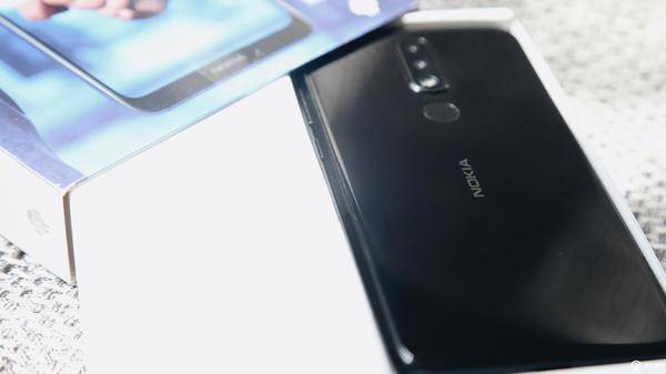 Nokia X5 感受：软情结、硬素养，贴近生活