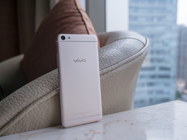 宋仲基的同款手机：vivo X7 Plus仅售2798元