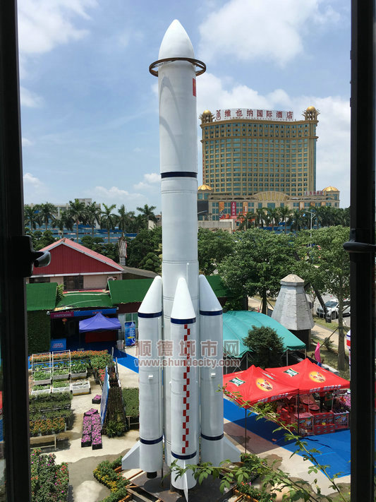 陈村：花卉世界18米大型“火箭”，做咩？