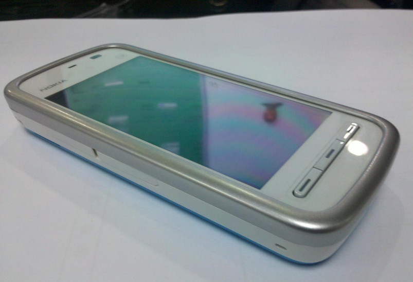 七年前，人生道路中難以忘懷的第一部手機(jī)：Nokia5230