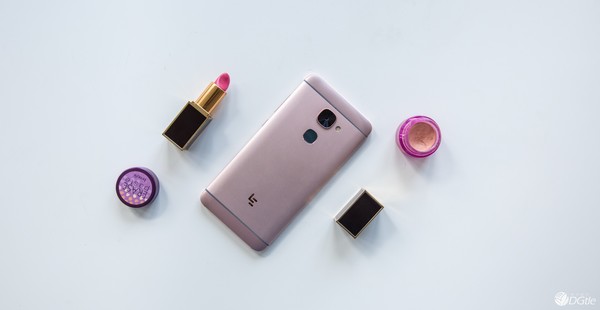 追劇女孩會喜歡的樂 2 Pro，反正科技男不愛