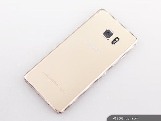 三星Galaxy Note 7开箱速览 3D曲面设计外观靓