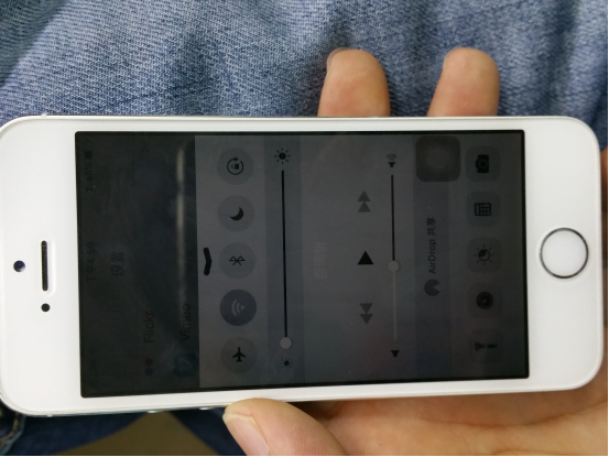 Look：又掉链子惹，iphone5s屏幕亮度调节异常常见故障检修