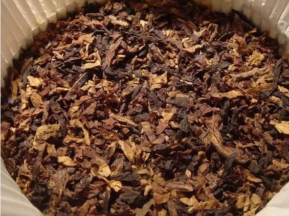 low逼们用尽洪荒之力也想不明白抽烟为什么要用烟斗