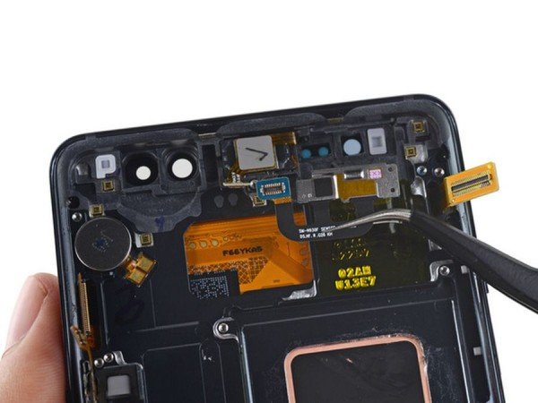 三星Galaxy Note7拆卸：折解不容易 且用且爱惜
