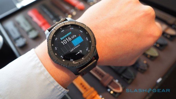 IFA 2016：掩藏在手腕子上的高科技 三星Gear S3上手图赏