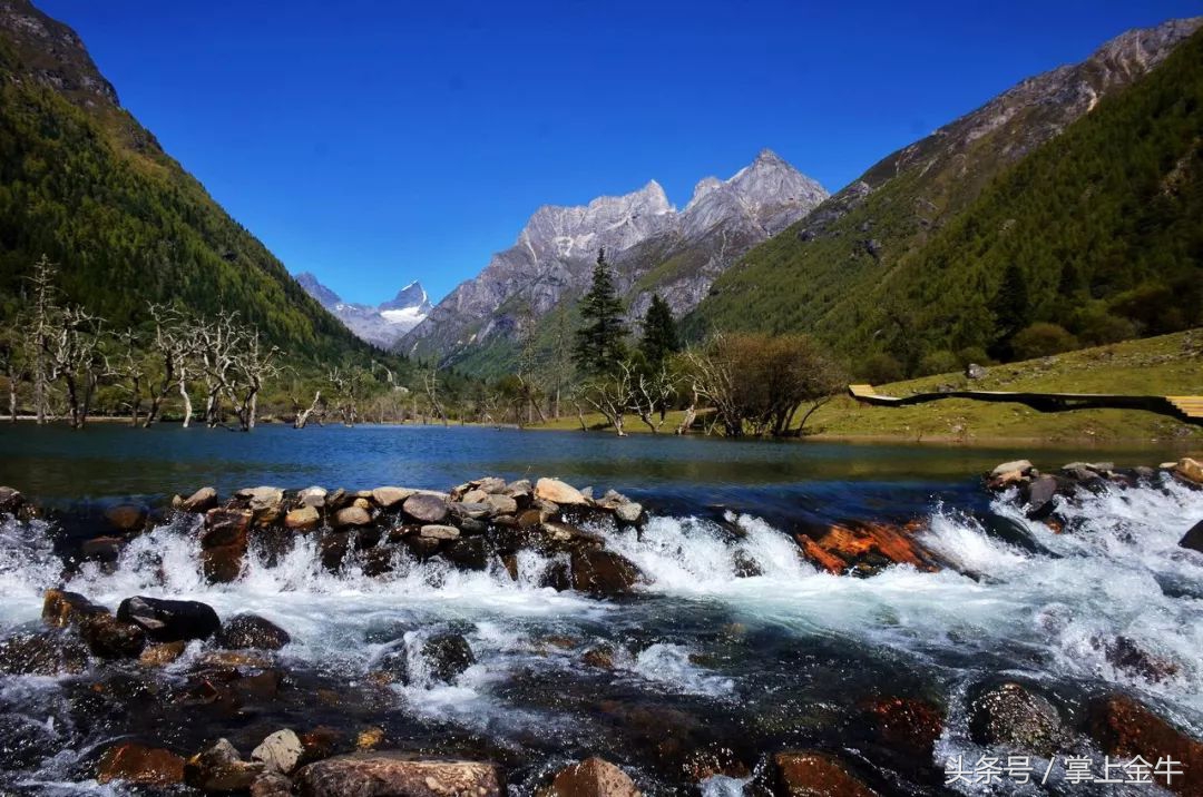 四川旅游，对着这个时间表，在最好的季节遇上最美的风景~