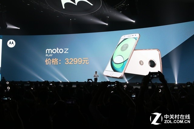 旗舰级配备3299起 Moto Z/Z Play北京发布