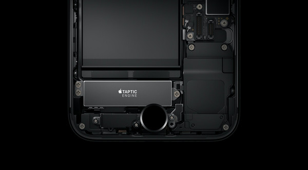 苹果发布iPhone 7/7 Plus：国行价格5388起