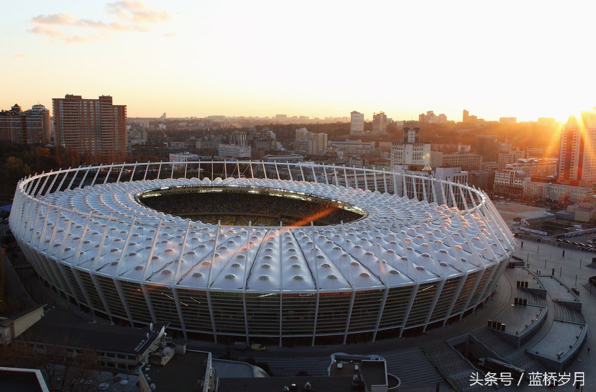 欧冠决赛为什么在基辅举行(足球地理|2018年欧冠决赛花落基辅，让我们来看看基辅体育场)