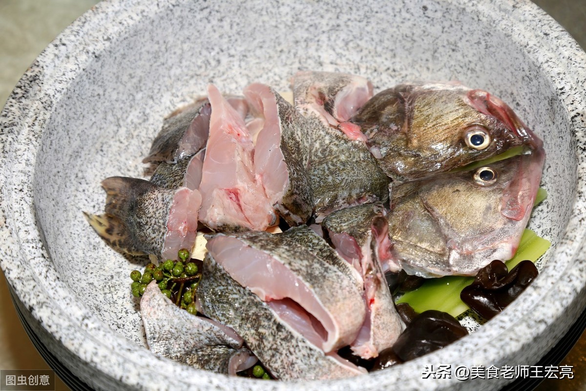 云南蒸汽石鍋魚加盟費多少？云南蒸汽石鍋魚怎么選址？