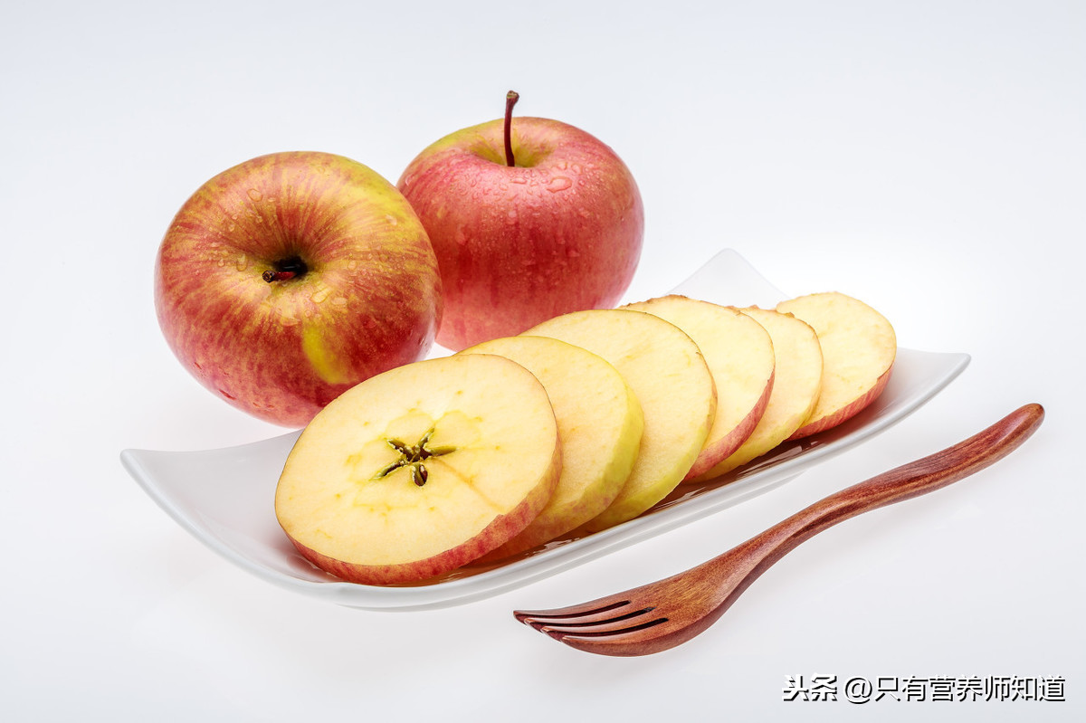 长期坚持吃苹果，医生真的能远离我？吃苹果有什么好处？