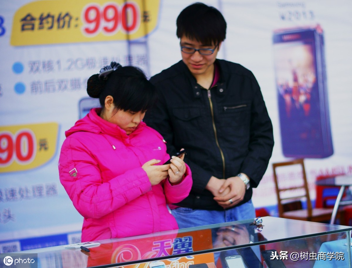 开手机店流程：如何在小县城里经营一家年入上十万的手机实体店