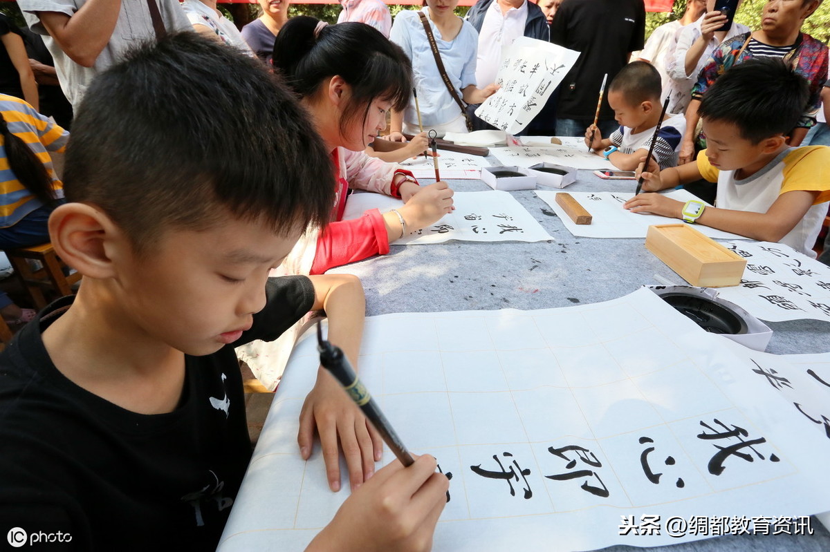 @中小学老师：2019秋季小学、初中1-9年级教学资源免费送文章汇总