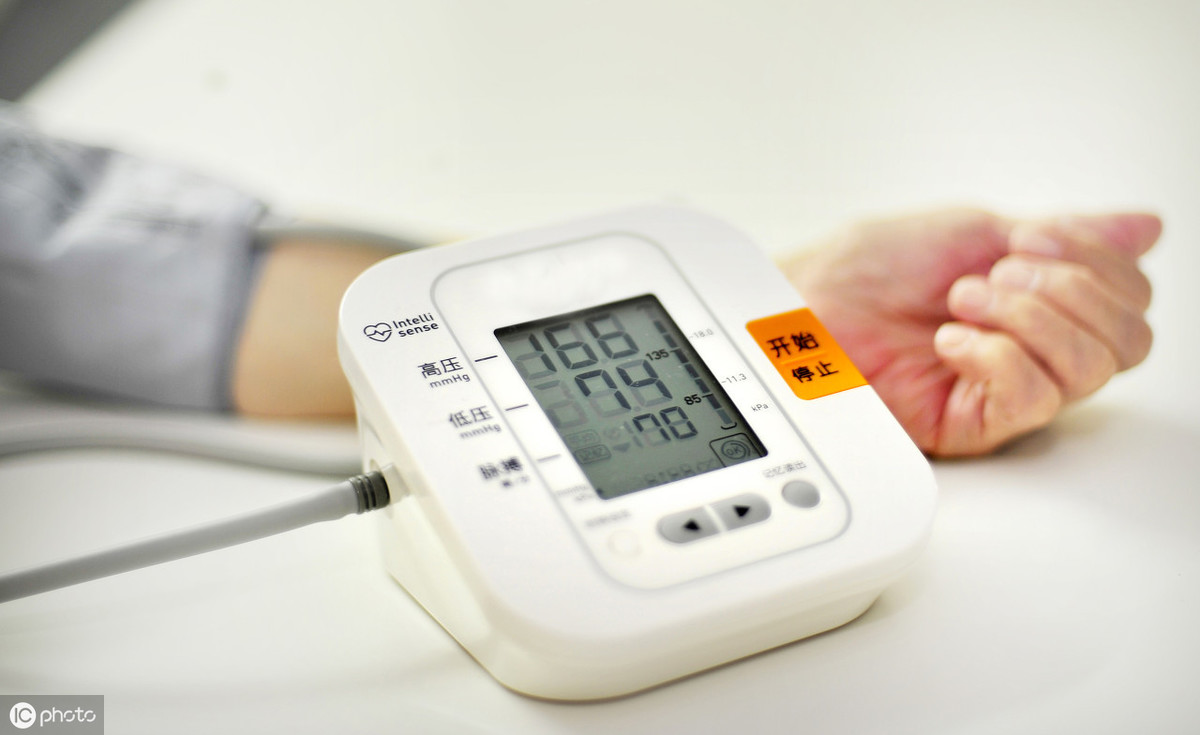 自己在家测血压，使用哪种血压计最精准？
