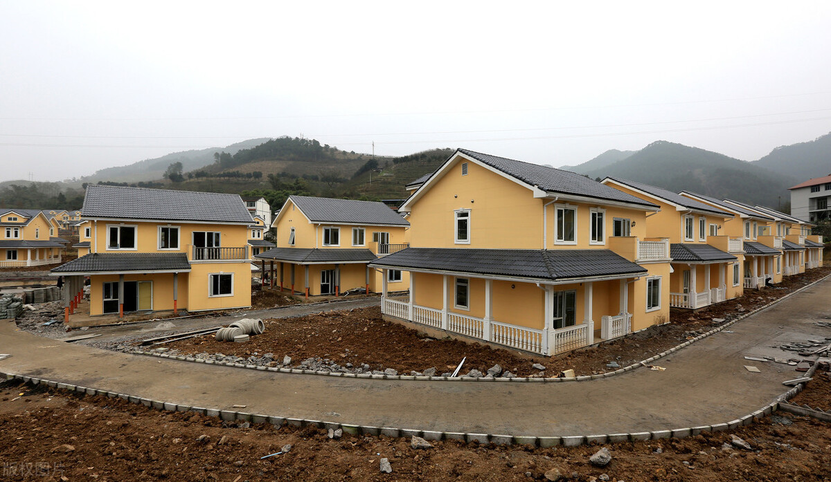 农村住房安全需要引起普遍关注，不能因为规范空白而留下管理真空