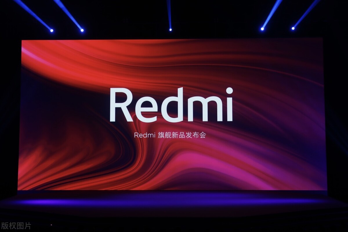 Redmi手机选择虽多，但别乱选，内行都强烈推荐这2款，性价比高极高