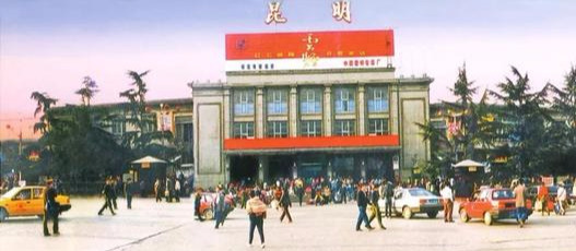 昆明南站VS昆明站，谁代表未来？
